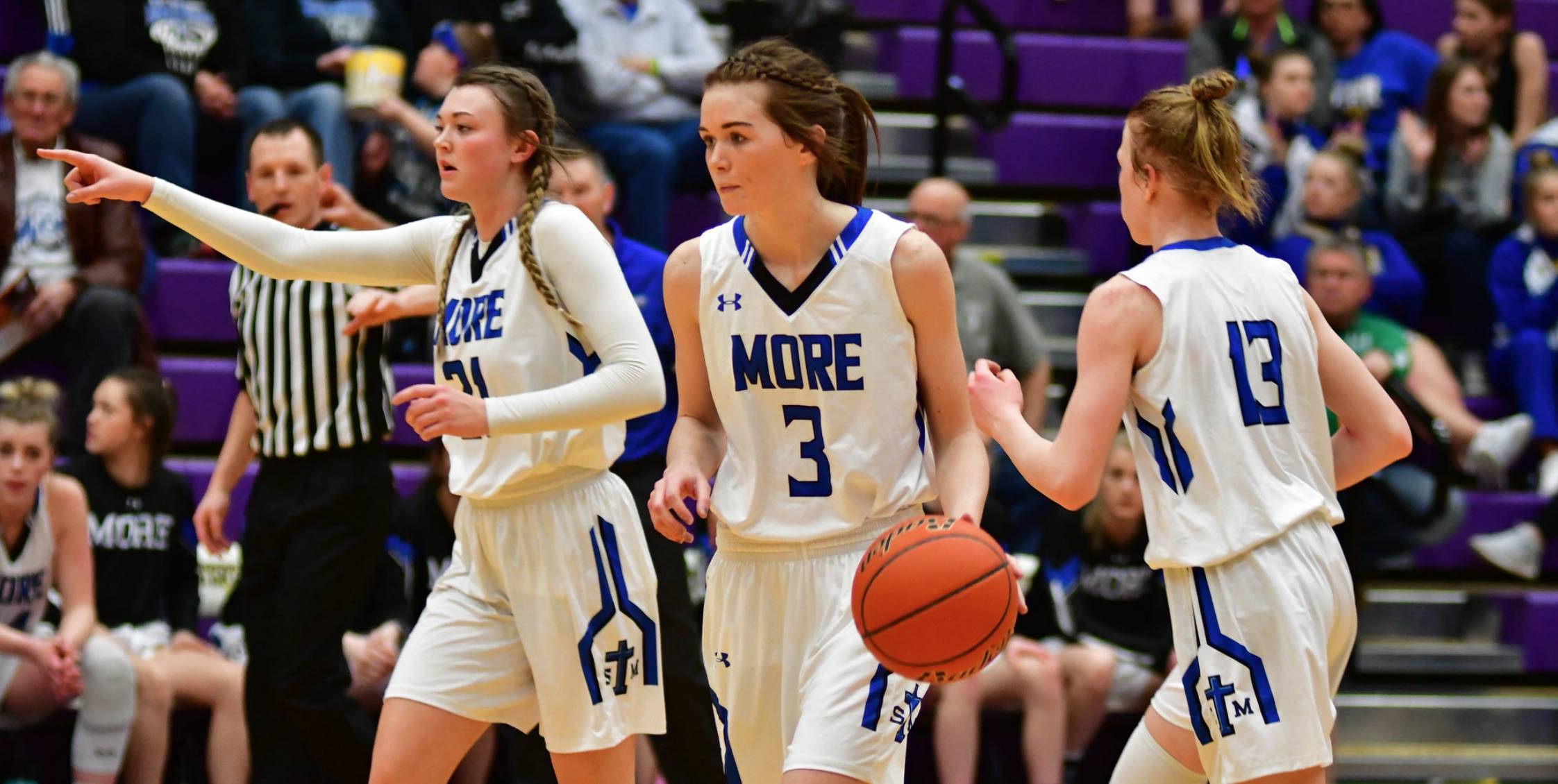 High school girls basketball players