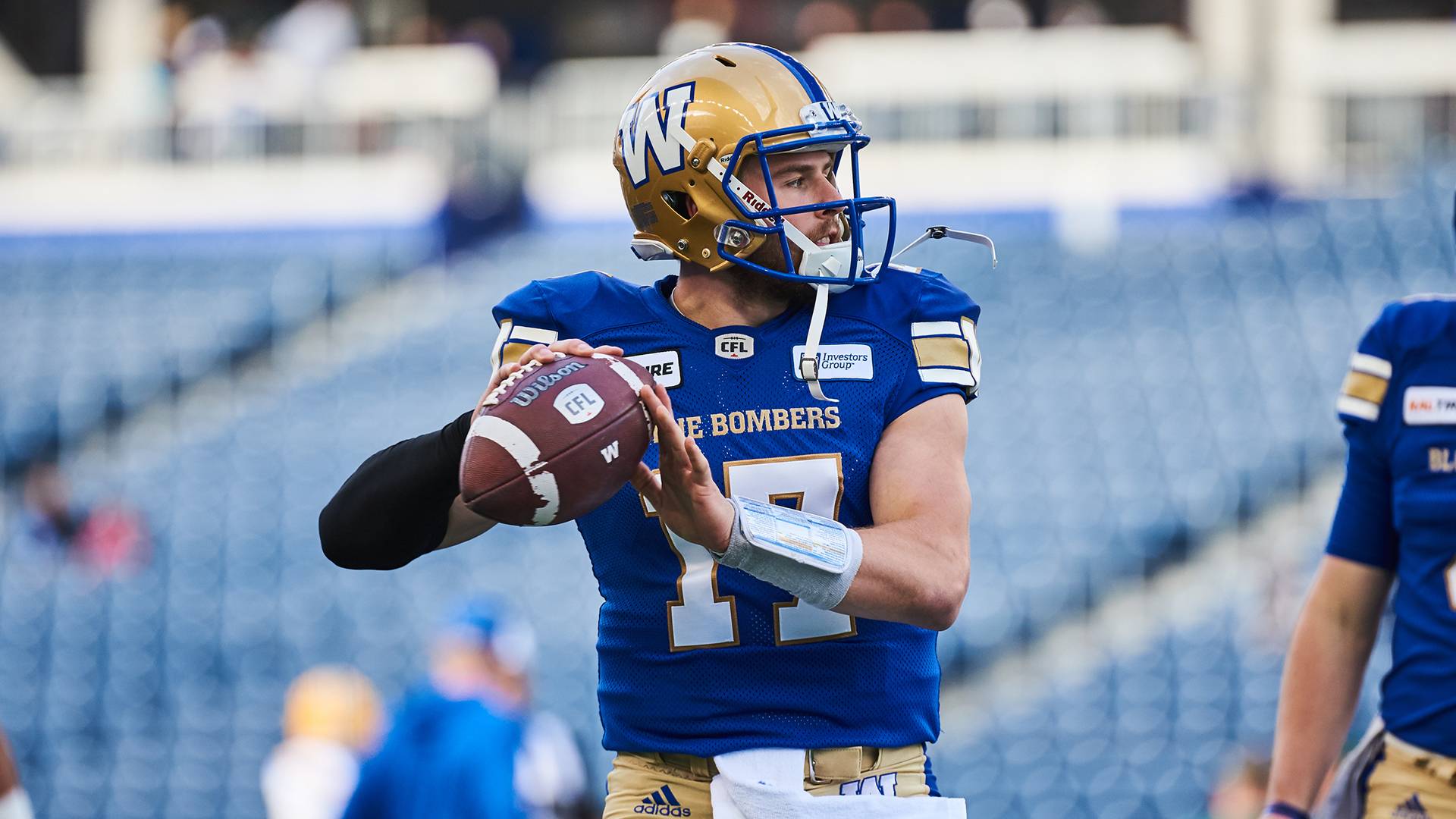 Chris Streveler, football player