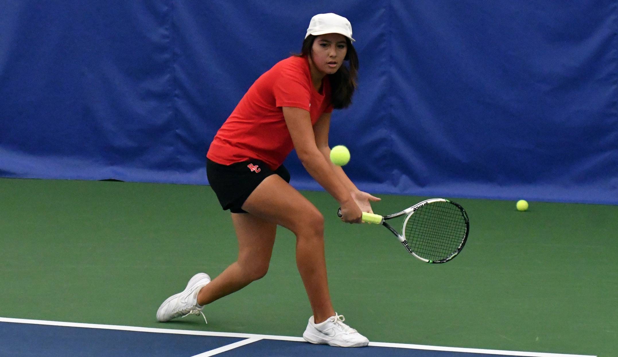 Girls tennis player