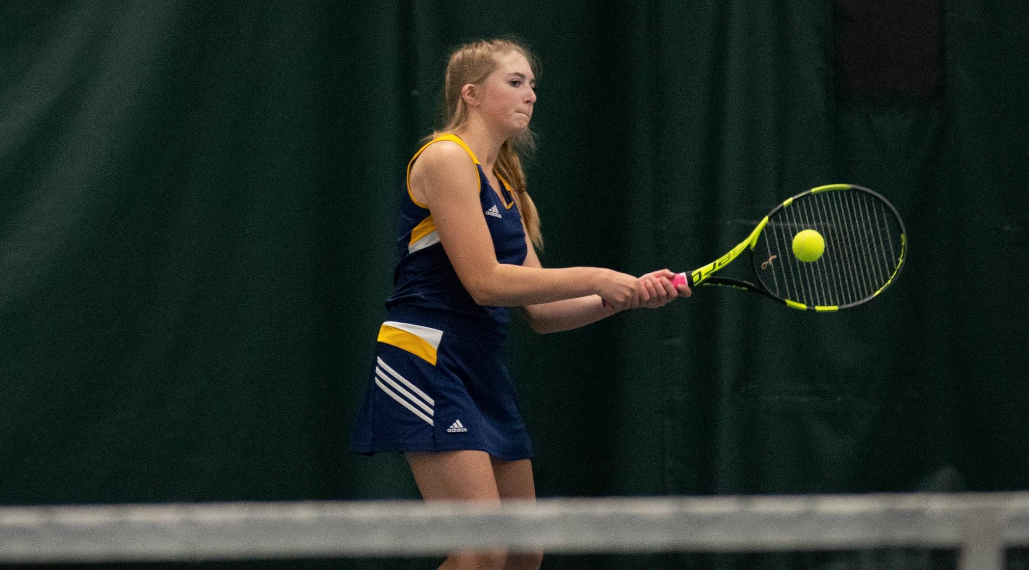 girls tennis player