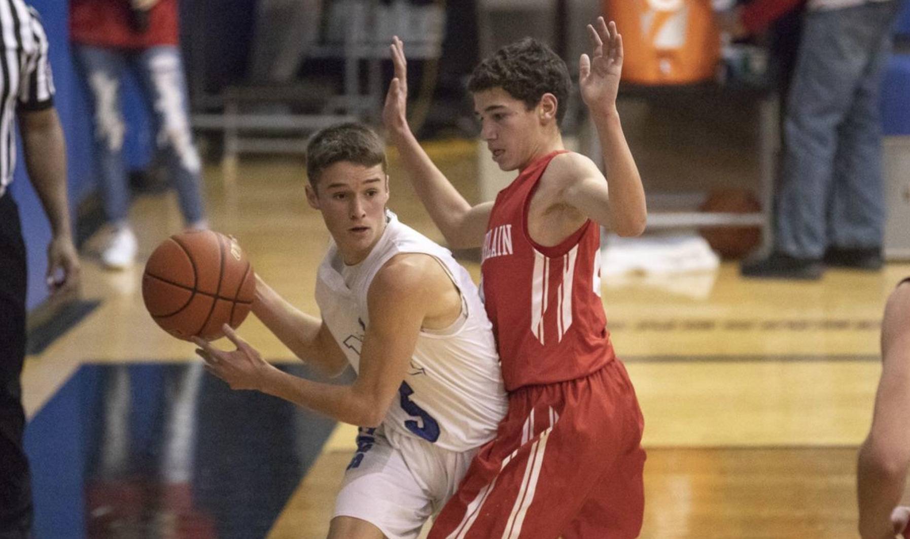 boys basketball players