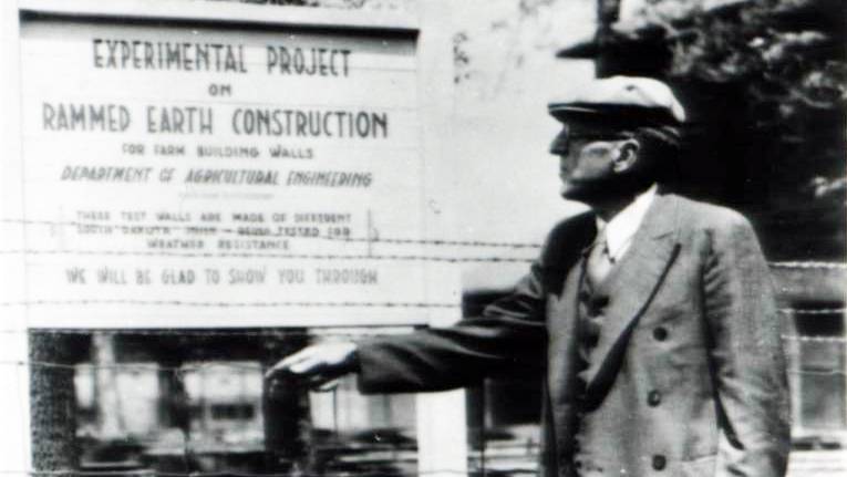 Extension engineer Ralph Patty