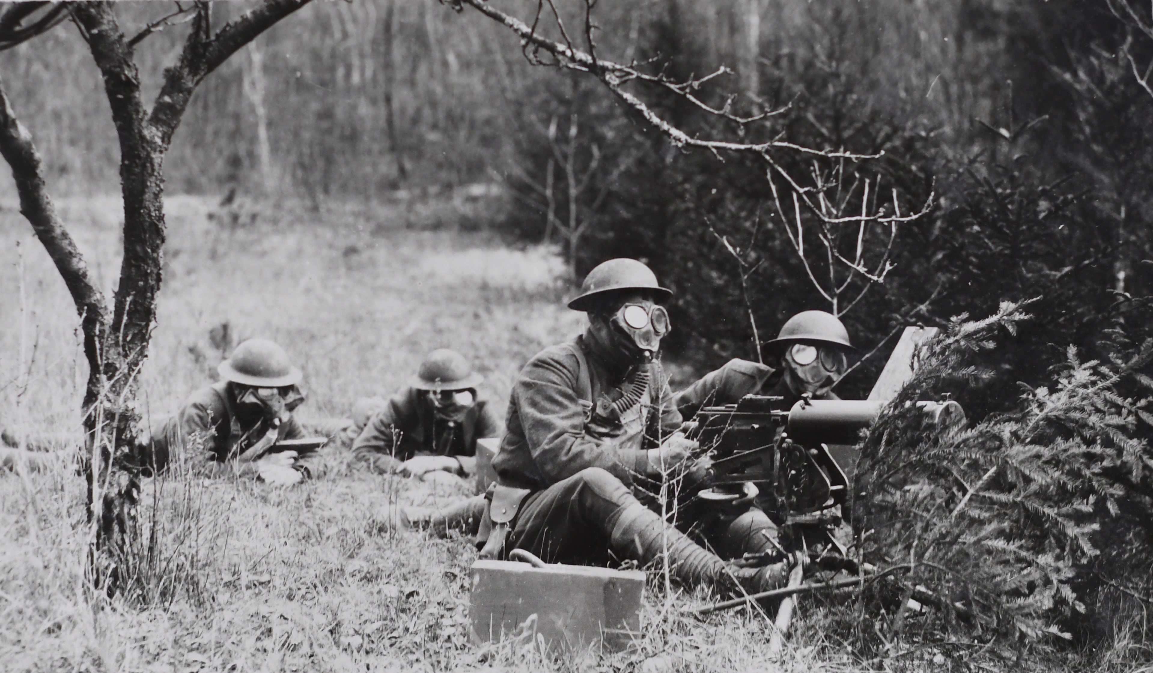Image - IOPMachineGunnersWithGasMasks.png