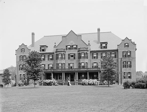 Image - Mt. Holyoke LOC photo A.jpg