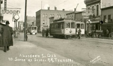 Image - side by side streetcars on main street.jpg