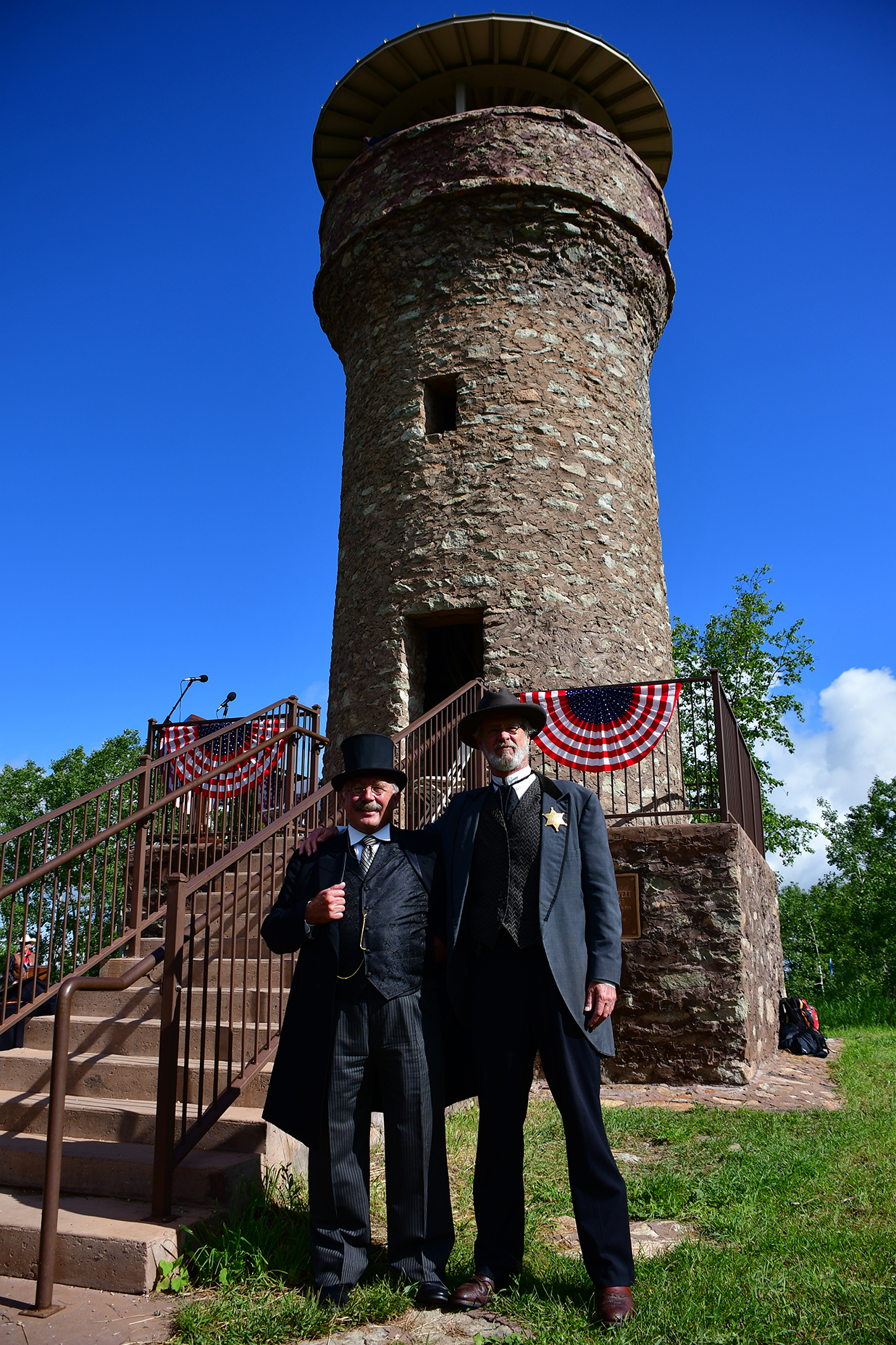 Image - FriendshipTower-reenactors.jpg