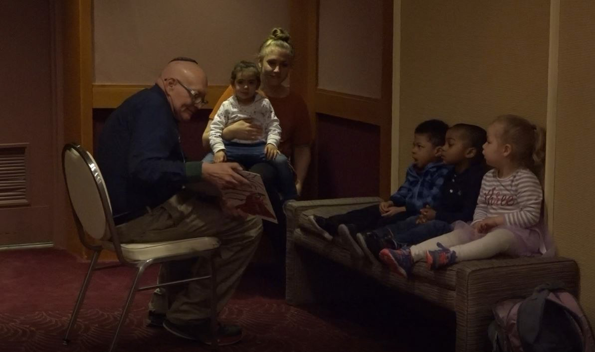 Intergenerational reading builds bonds between the young and the old